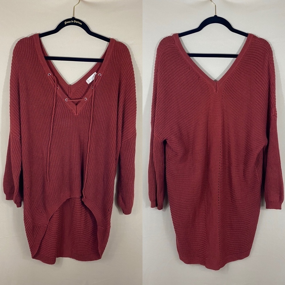 Altar’d State Oversized Waffle Knit V-neck Sweater w/ Tie Strings Maroon Size S
